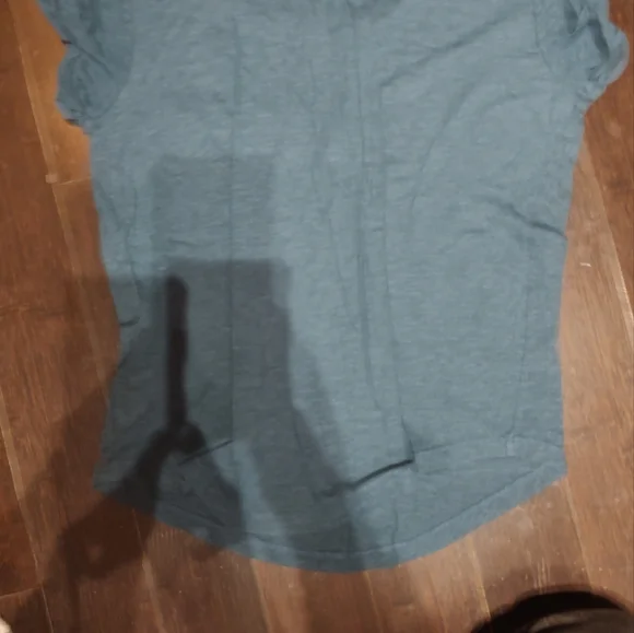 Top - Picture 2 of 2